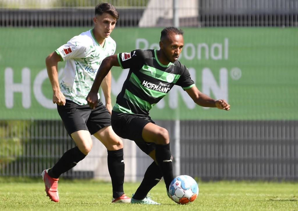 Blamiert sich Julian Green mit Fürth in Babelsberg?