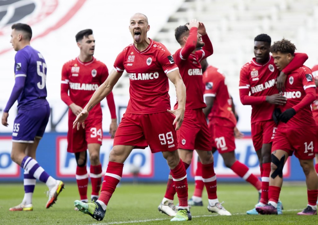 Schlägt Torjäger Michael Frey für Antwerpen auch im Spitzenspiel in Anderlecht zu?