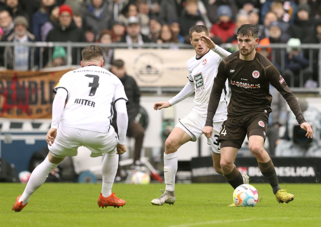 Wer kann im Traditionsduell Kaiserslautern gegen St. Pauli das erste Ausrufezeichen setzen?