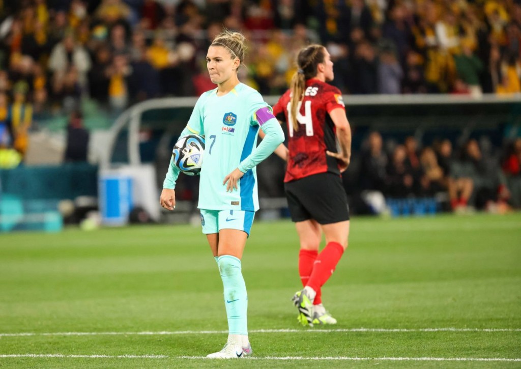 Endet das Turnier für Gastgeber Australien im Achtelfinale (im Bild: Steph Catley) gegen Dänemark?