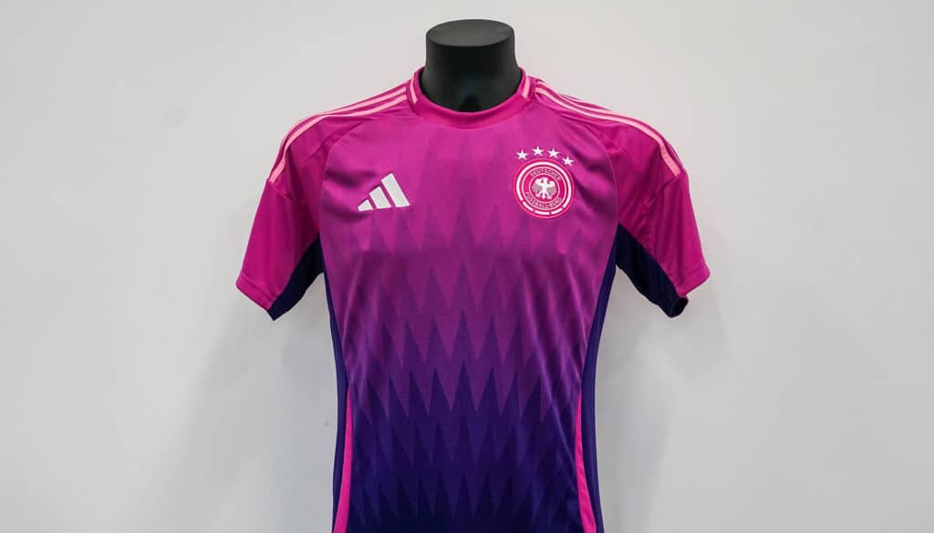 Deutschland EM Trikot 2024 Preis Farbe