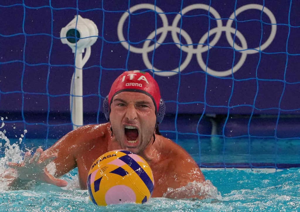 Wird Italien gegen Montenegro der Favoritenrolle beim olympischen Wasserballturnier gerecht ?