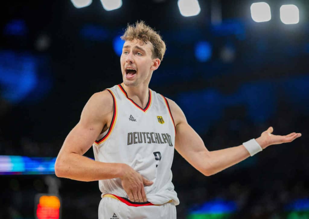 Zieht der Weltmeister aus Deutschland (im Bild: Franz Wagner) gegen Gastgeber Frankreich ins olympische Basketballfinale ein?