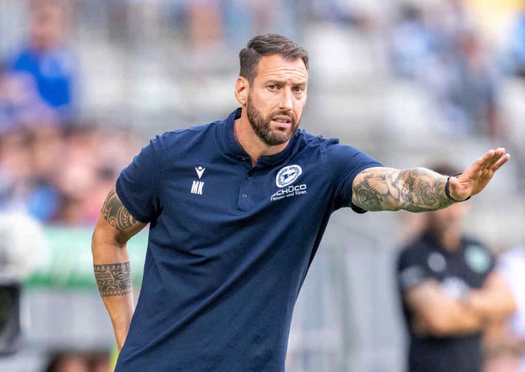 Feiert Coach Mitch Kniat mit Bielefeld einen Dreier gegen seinen Ex-Verein aus Verl?